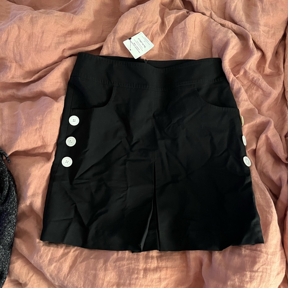 Les copains women’s black mini skirt with slit and buttons medium 40